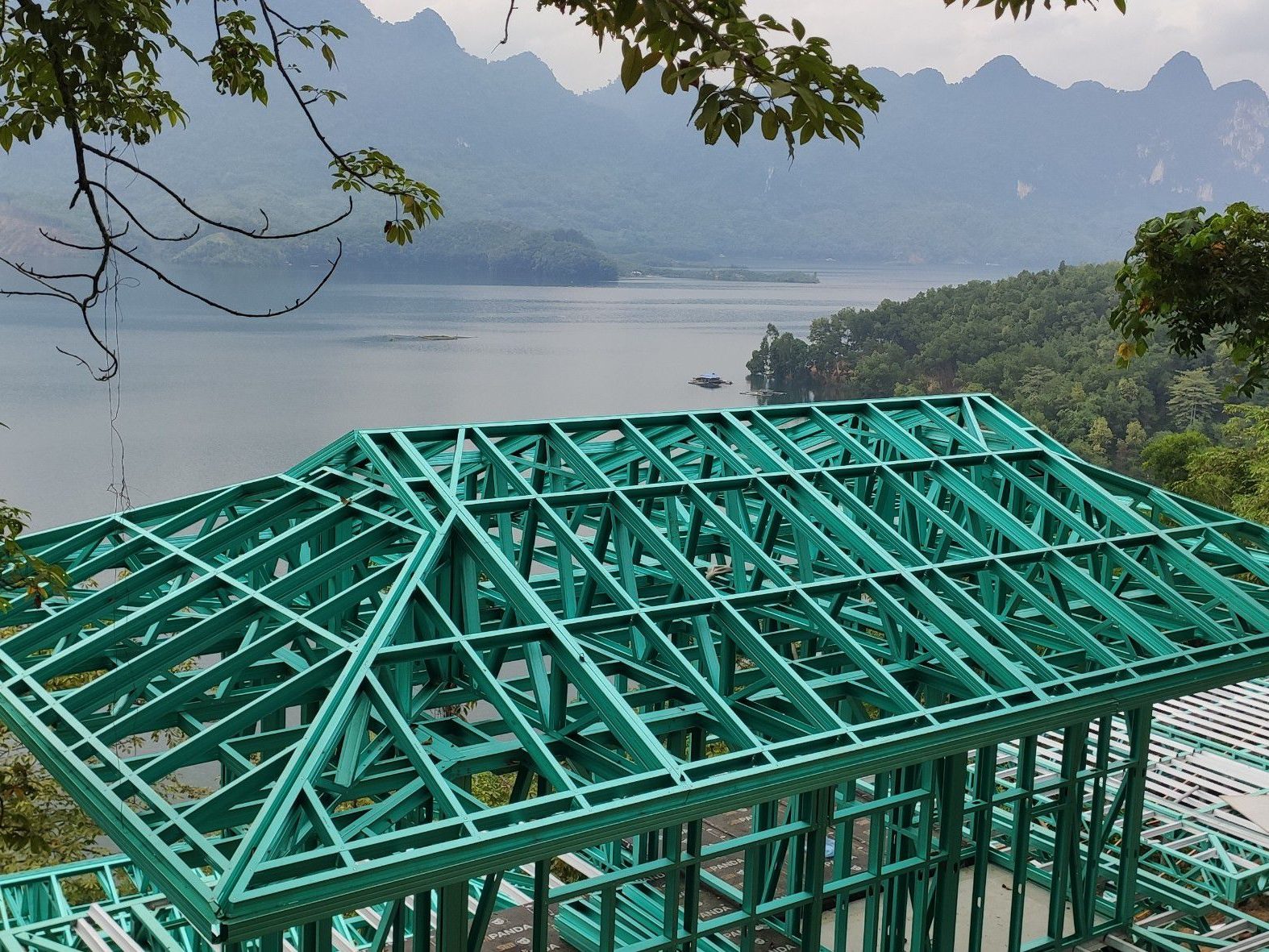Hệ khung kèo thép siêu nhẹ 2 lớp màu xanh
